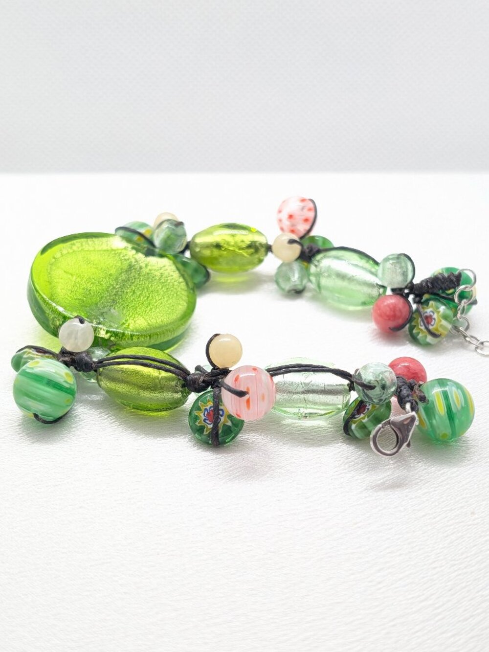 Summer Fiesta Style NEW Leather knotted confetti glass beaded bracelet - Picture 6 of 8